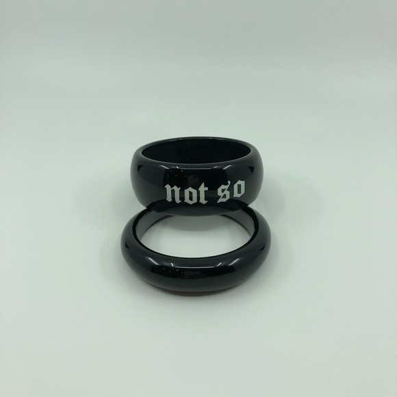 “Not So Sweet” Black/White Bangle Set - Picture 4 of 4